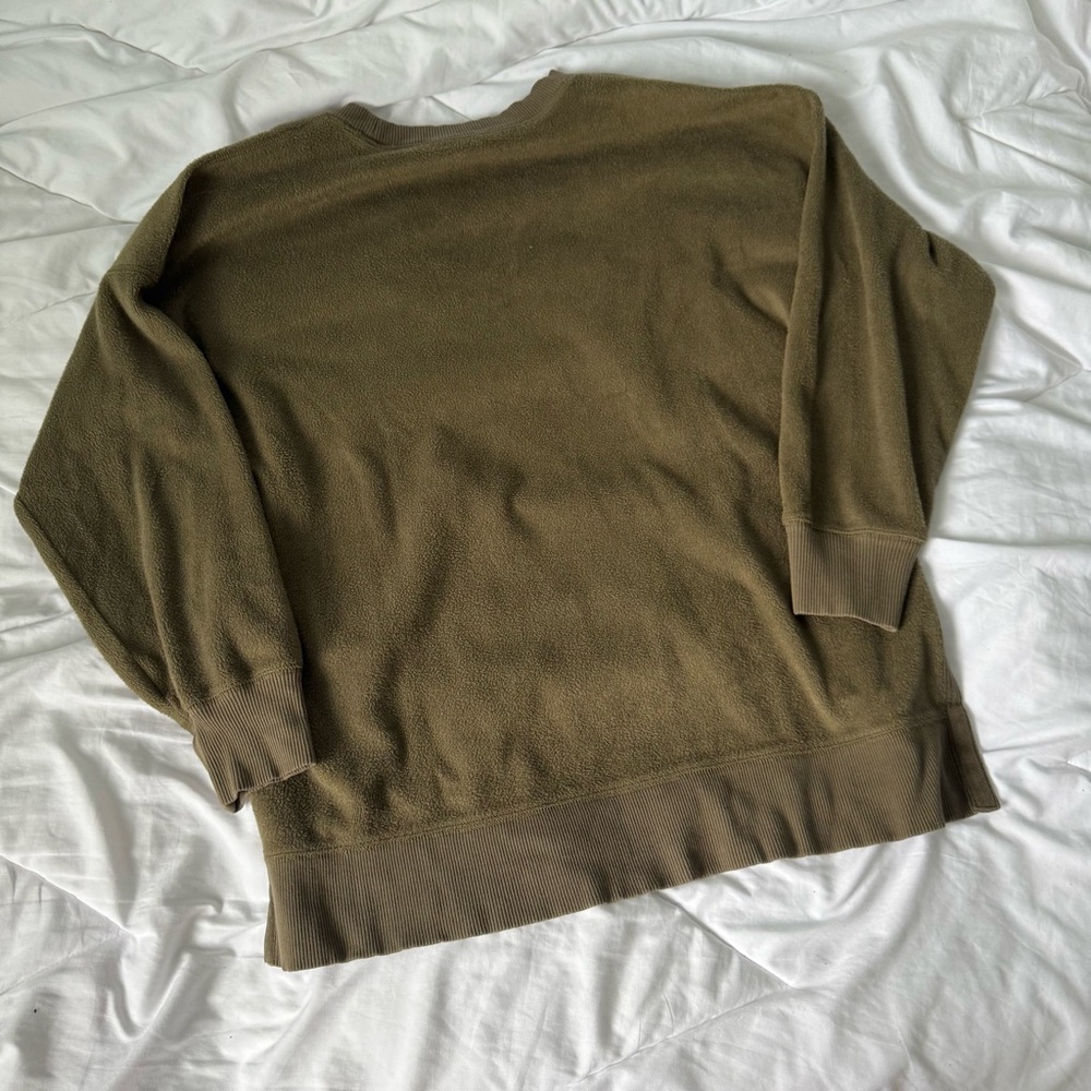 aerie soft olive green khaki crewneck sweater (soft material)  medium